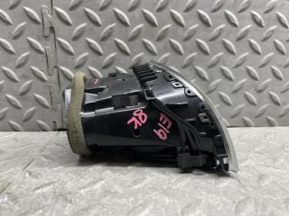 Дуйки левые передние AUDI A4 8K CDN 8T2820901C 3 ракурс Дуйки левые передние AUDI A4 8K CDN 8T2820901C 3 ракурс