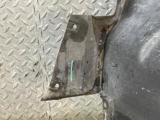 Подкрылок правый передний BMW Z4 E85 N52B30AF 51717012728 2 ракурс