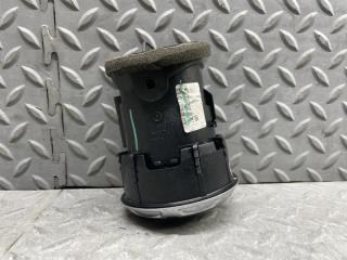 Дуйки передние AUDI TT 8J BWA 8J0820901DBJ2 4 ракурс