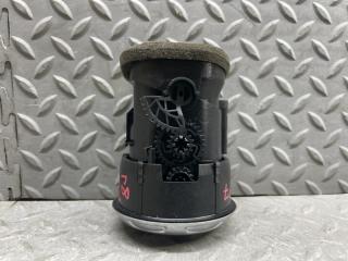 Дуйки передние AUDI TT 8J BWA 8J0820901DBJ2 5 ракурс