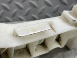Крепеж бампера левый передний SUZUKI WAGON R MH23S 71732-70K50 5 ракурс Крепеж бампера левый передний SUZUKI WAGON R MH23S 71732-70K50 5 ракурс