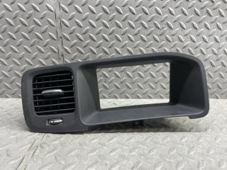 Фото запчасти консоль магнитофона VOLVO V60 2012 контрактная запчасть Запчасть консоль магнитофона VOLVO V60 2012