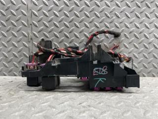 Блок предохранителей AUDI A6 4G2 CHV 8K0971845A 1 ракурс