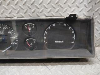 Спидометр NISSAN DATSUN BMD21 TD27 24810 55G00 3 ракурс