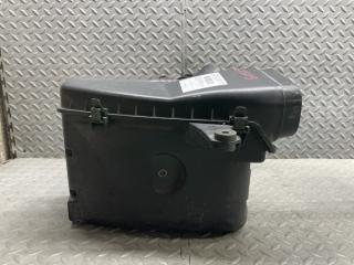 Корпус воздушного фильтра TOYOTA CROWN MAJESTA JZS155 2JZ-GE 114000-8760 3 ракурс