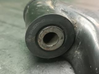 Рычаг правый передний NISSAN MARCH AK12 CR12DE 3 ракурс