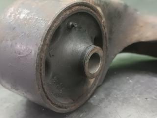 Подушка редуктора задняя MAZDA PREMACY CP8W FP 4 ракурс