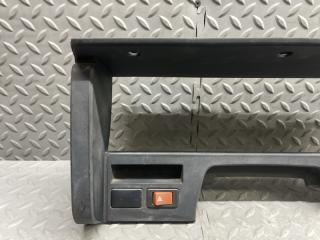 Консоль спидометра NISSAN DATSUN BMD21 TD27 6824015G00 2 ракурс