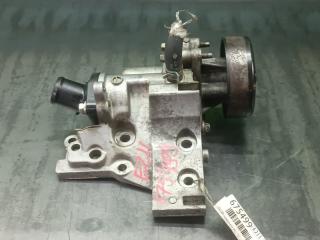 Помпа NISSAN SERENA C25 MR20DE 5 ракурс Помпа NISSAN SERENA C25 MR20DE 5 ракурс