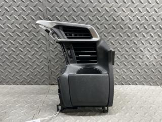 Дуйки правые передние HONDA FIT GP5 LEB 77210-T5A-00 1 ракурс