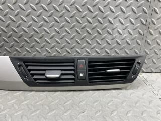Накладка на торпеду левая передняя BMW X1 E84 N52B30AE R2991702 3 ракурс