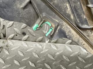 Подкрылок левый передний NISSAN NOTE E11 638431U600 3 ракурс