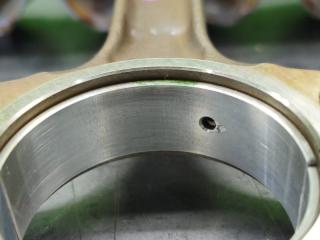 Коленвал NISSAN SERENA C25 MR20DE 5 ракурс Коленвал NISSAN SERENA C25 MR20DE 5 ракурс