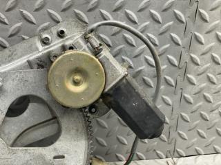 Стеклоподъемник левый передний MAZDA BONGO SSF8V RF 3 ракурс