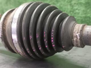 Привод правый передний TOYOTA PRIUS ZVW30 2ZR-FXE 4 ракурс Привод правый передний TOYOTA PRIUS ZVW30 2ZR-FXE 4 ракурс