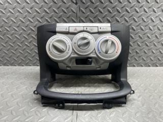 Климат-контроль DAIHATSU BOON M300S 1KR-FE 1 ракурс Климат-контроль DAIHATSU BOON M300S 1KR-FE 1 ракурс