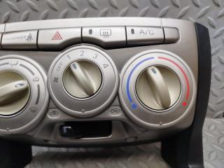 Климат-контроль TOYOTA PASSO KGC10 1KR-FE 3 ракурс