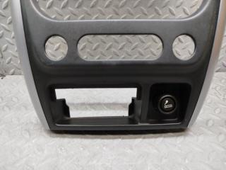 Консоль магнитофона SUZUKI JIMNY JB23W K6A-T 73821-76J0 4 ракурс Консоль магнитофона SUZUKI JIMNY JB23W K6A-T 73821-76J0 4 ракурс
