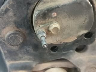 Ступица левая задняя NISSAN SERENA C25 MR20DE 5 ракурс