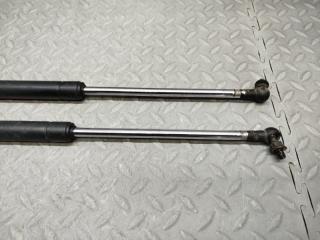 Амортизатор капота TOYOTA CELSIOR UCF30 3UZ-FE 53440-50050 3 ракурс Амортизатор капота TOYOTA CELSIOR UCF30 3UZ-FE 53440-50050 3 ракурс