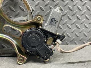 Стеклоподъемник правый передний TOYOTA ALTEZZA GXE10 1G-FE BEAMS 85720-53010 3 ракурс