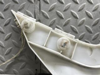 Крепеж бампера левый передний TOYOTA NOAH ZRR70 3ZR-FE 52116-28130 3 ракурс