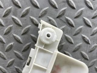 Крепеж бампера левый передний TOYOTA NOAH ZRR70 3ZR-FE 52116-28130 5 ракурс