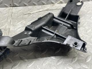 Крепеж бампера левый задний TOYOTA PASSO KGC10 1KR-FE 52156-B1010 4 ракурс