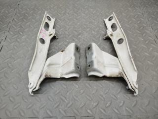 Петля капота AUDI Q5 8R CDN 8R0823302 2 ракурс