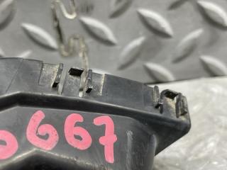 Крепеж бампера правый передний TOYOTA PASSO KGC10 52115-B1010 3 ракурс