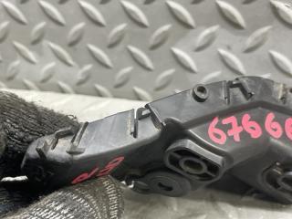 Крепеж бампера правый передний TOYOTA PASSO KGC10 52115-B1010 4 ракурс