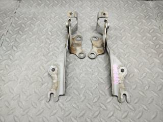 Петля капота MAZDA PREMACY CP8W FP 1 ракурс Петля капота MAZDA PREMACY CP8W FP 1 ракурс