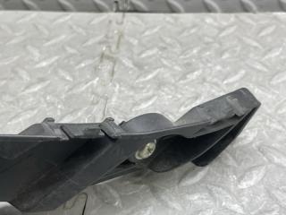 Крепеж бампера правый задний TOYOTA PASSO KGC10 1KR-FE 52155-B1010 3 ракурс