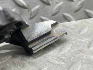Крепеж бампера левый передний TOYOTA SIENTA NSP170 2NR-FKE 52144-52230 3 ракурс