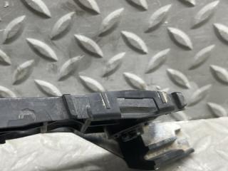 Крепеж бампера левый передний TOYOTA SIENTA NSP170 2NR-FKE 52144-52230 4 ракурс