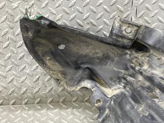 Подкрылок левый передний TOYOTA ISIS ZGM15 53876-44100 2 ракурс