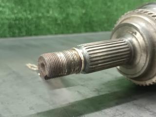 Привод правый передний TOYOTA ISIS ZGM10 2ZR-FAE 3 ракурс