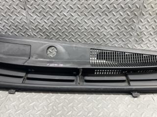 Планка под дворники TOYOTA SIENTA NSP170 2NR-FKE 55784-52140 3 ракурс Планка под дворники TOYOTA SIENTA NSP170 2NR-FKE 55784-52140 3 ракурс