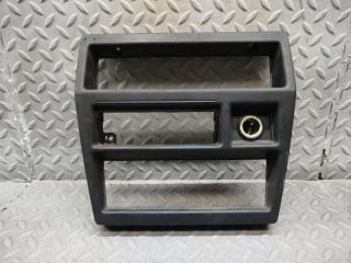Консоль магнитофона NISSAN DATSUN BMD21 TD27 6826015G00 1 ракурс
