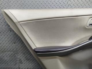 Обшивка дверей левая задняя TOYOTA SAI AZK10 2AZ-FXE 67704-X1U00 2 ракурс