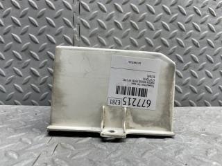 Планка под стоп задняя MAZDA BONGO SSF8V RF ST4750921 1 ракурс