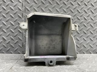Планка под стоп задняя MAZDA BONGO SSF8V RF ST4750921 5 ракурс