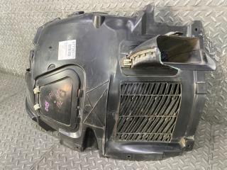 Подкрылок правый передний BMW 5-SERIES F11 N47D20C 51717186728 3 ракурс