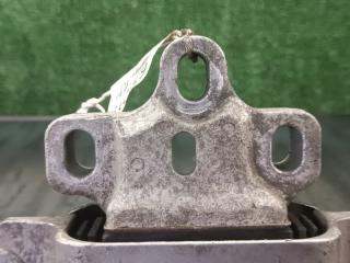Подушка двигателя левая передняя AUDI TT 8J BWA 1K0199555AB 2 ракурс