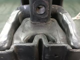 Подушка двигателя левая передняя TOYOTA BB QNC20 K3-VE 2 ракурс
