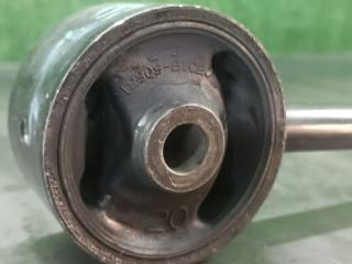 Подушка двигателя задняя TOYOTA PASSO KGC10 1KR-FE 5 ракурс