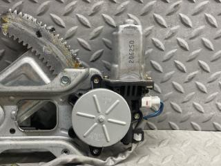 Стеклоподъемник левый задний SUBARU FORESTER SG5 EJ202DXUAE 3 ракурс