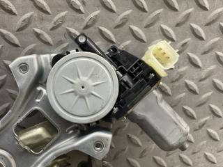 Стеклоподъемник правый задний NISSAN X-TRAIL NT32 82730 1BA0A 3 ракурс