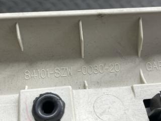 Накладка на стойку кузова правая передняя HONDA STEPWGN RK5 84101-SZW-0030-20 5 ракурс