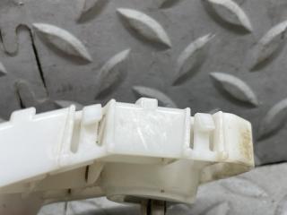 Крепеж бампера правый передний DAIHATSU MOVE L185S 52115-B2150 4 ракурс